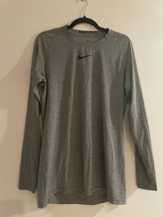 Nike Other - Nike sweatshirt / long sleeve